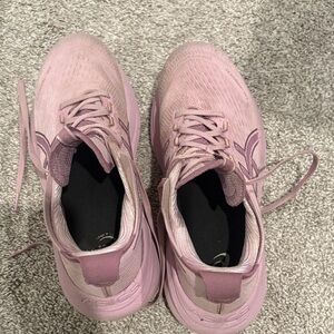 Asics Nimbus running shoes pink size 9